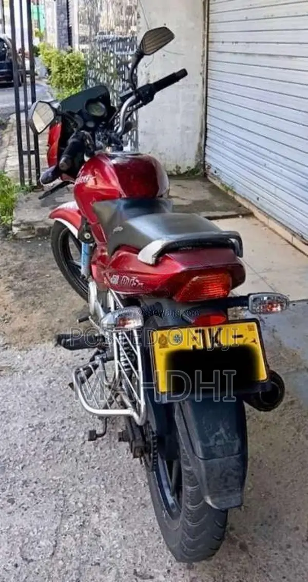 Bajaj Pulsar 2004 Motorbike (Used)