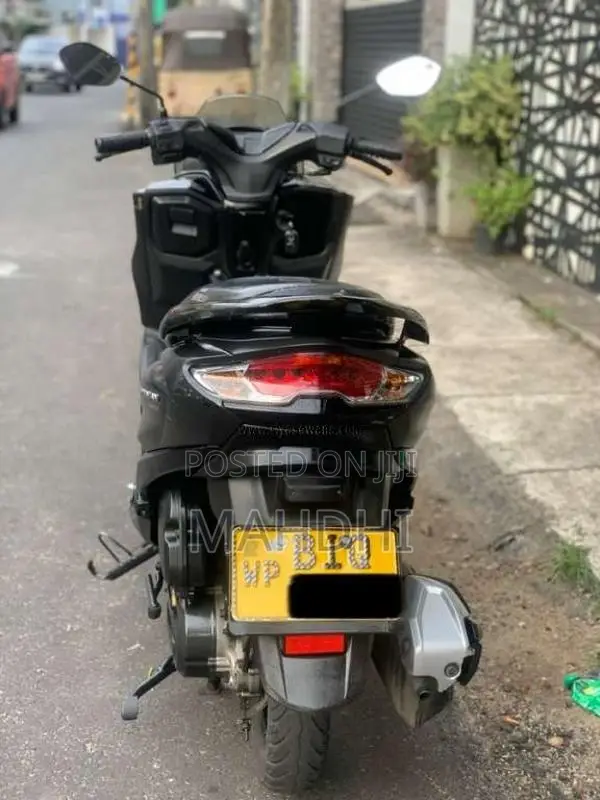 Suzuki BURGMAN 2020 Motorbike (Used)