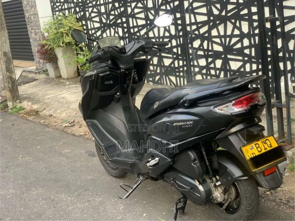 Suzuki BURGMAN 2020 Motorbike (Used)