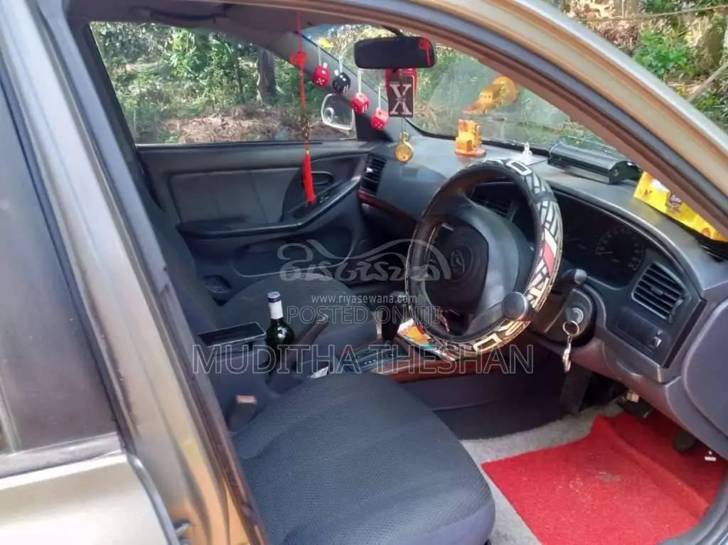 Hyundai Elantra 2001 Car (Used)