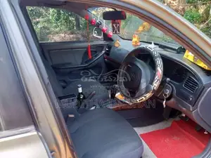 Hyundai Elantra 2001 Car (Used)