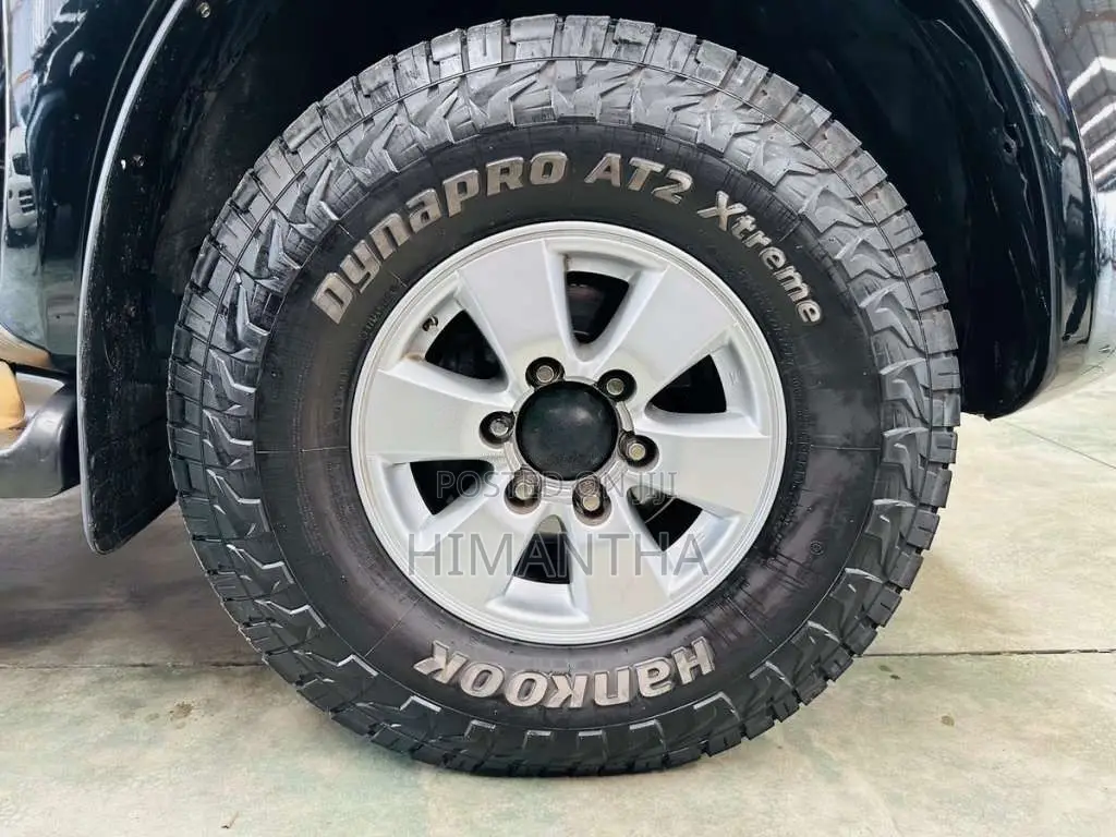Toyota Hilux Thailand 2010 Pickup (Used)