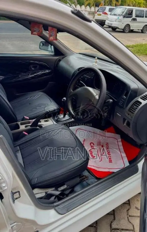 Mitsubishi Lancer CK1 2000 Car (Used)