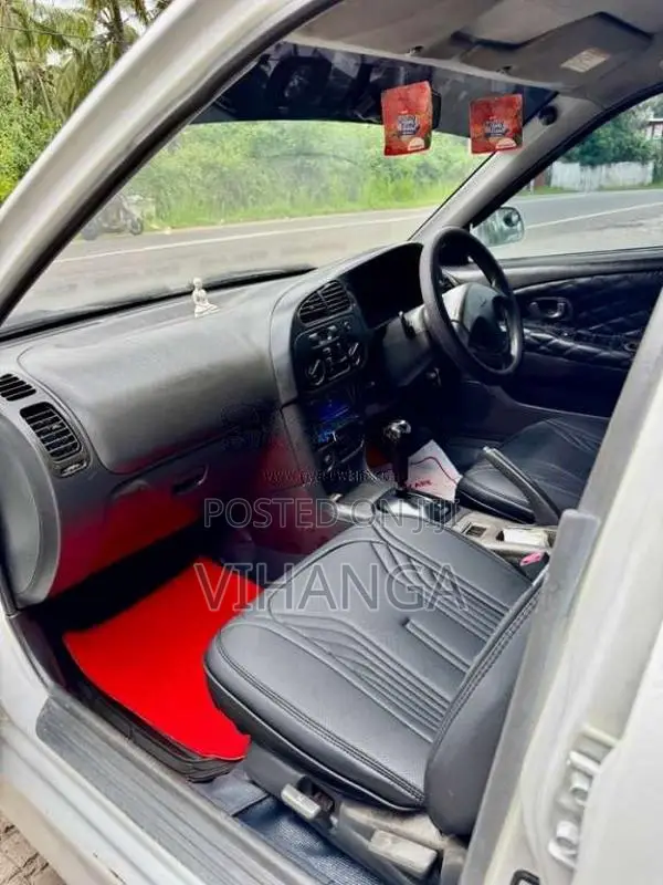 Mitsubishi Lancer CK1 2000 Car (Used)