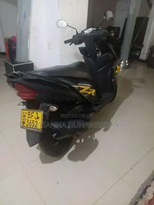 Yamaha ZR 2017 Motorbike (Used)