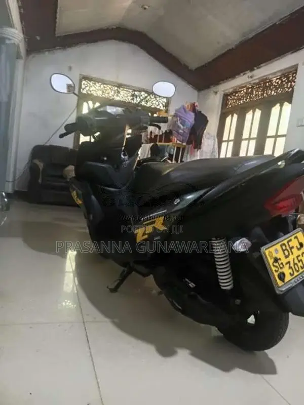 Yamaha ZR 2017 Motorbike (Used)