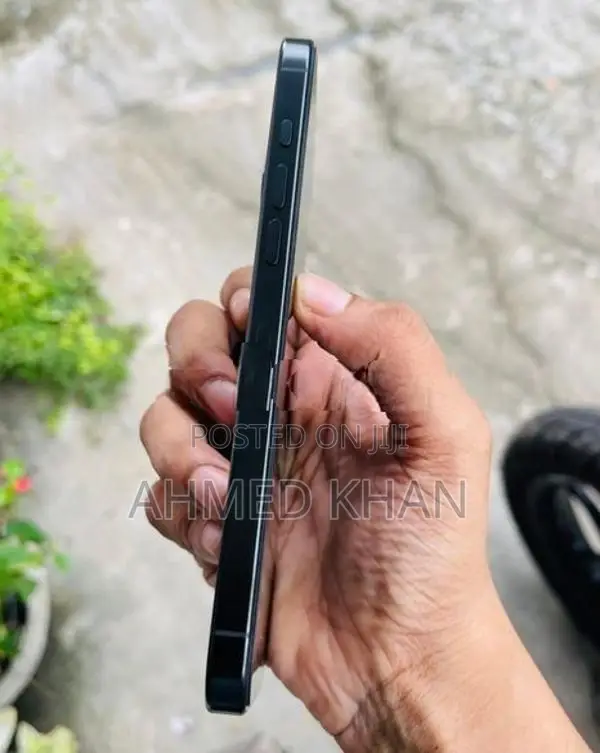 Apple iPhone 16 Pro Max (Used)