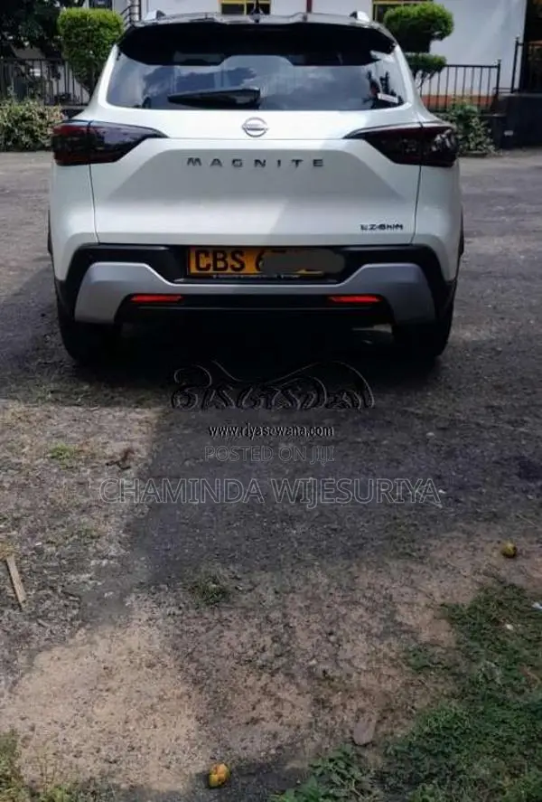 Nissan Magnite 2025 SUV (Used)