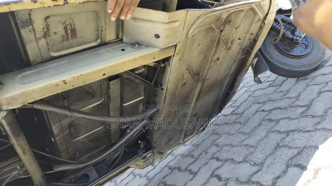 Bajaj 4 Stroke 2009 Three Wheel (Used)