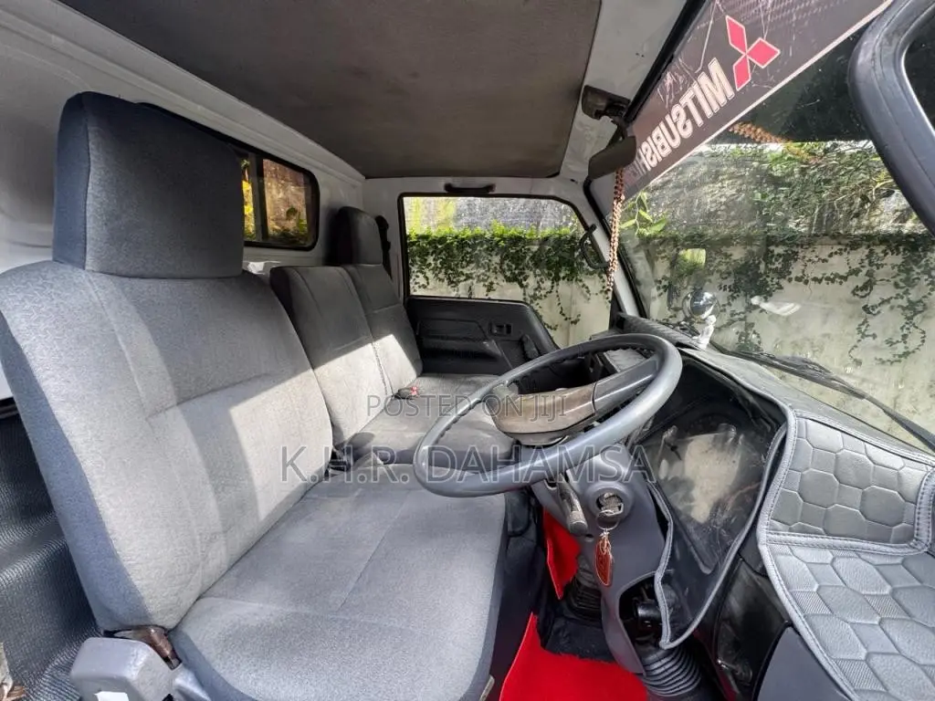 Mitsubishi Canter 1987 Lorry (Used)