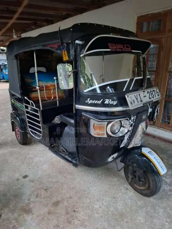 Bajaj 4 Stroke 2010 Three Wheel (Used)