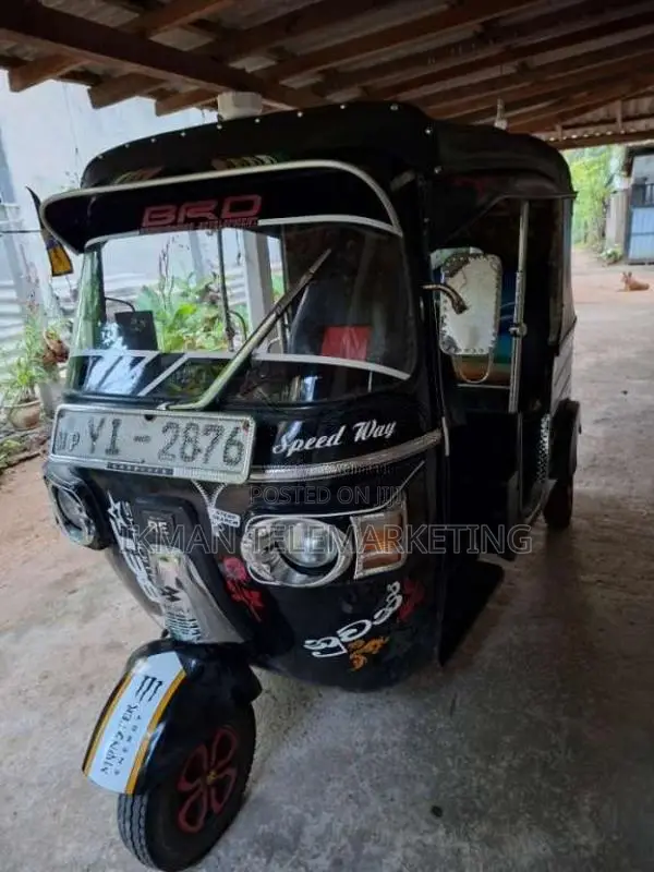 Bajaj 4 Stroke 2010 Three Wheel (Used)
