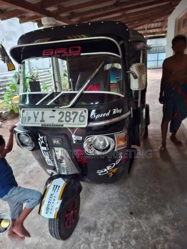 Bajaj 4 Stroke 2010 Three Wheel (Used)