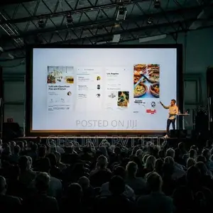 Used Projector With Peak Brightness For Big corporate Events