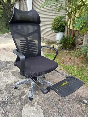 GF105 Foot Rest Office Chair