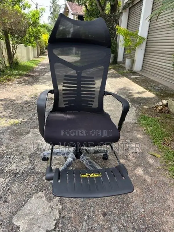 GF105 Foot Rest Office Chair