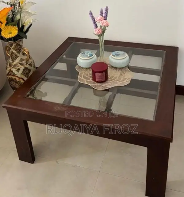 Modern Square Wooden Coffee Table with Glass Top Grid Inset