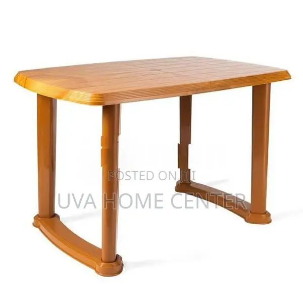 Phoenix Oval Plastic Table