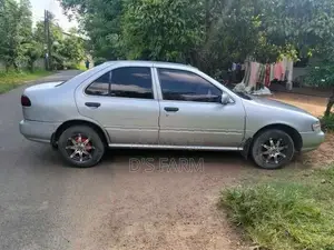 Nissan Sunny FB14 1995