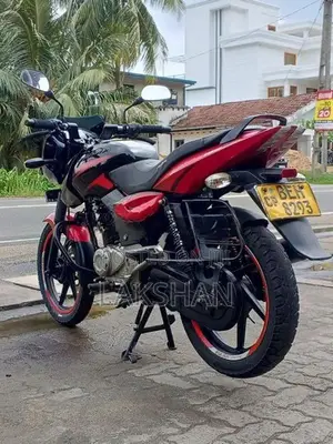 Bajaj Pulsar 150 2016