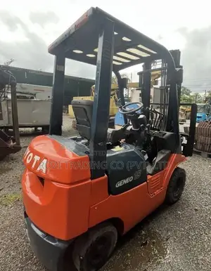 FORKLIFT TOYOTA 3.5 TON (DIESEL)