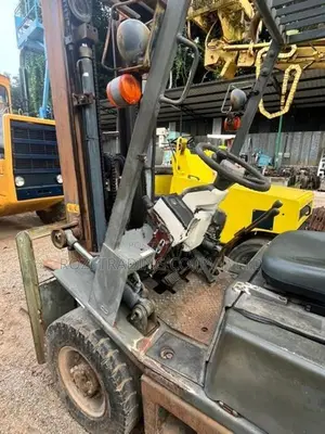 Forklift Nissan 2.5Ton