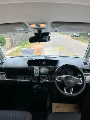 Toyota Roomy G-Chrome 2023
