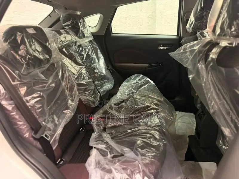 Toyota Urban Cruiser Taisor V Dual Tone 2026
