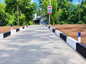 Kadawatha Surigama Land for Sale