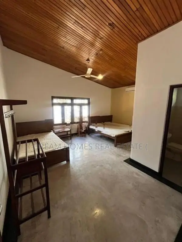 Luxury 5-Bedroom Bungalow For Rent In Pallekele