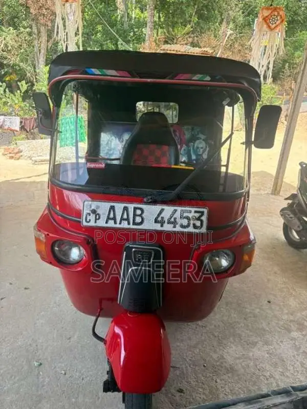 Bajaj RE 205 2012 Three Wheel (Used)