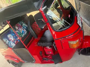 Bajaj RE 205 2012 Three Wheel (Used)