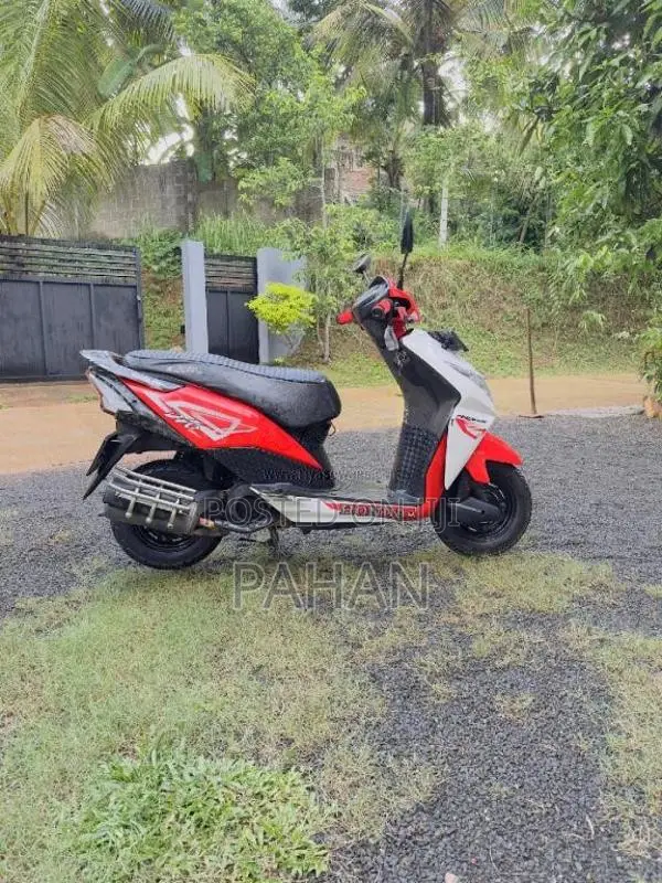 Honda Dio 2016 Motorbike (Used)