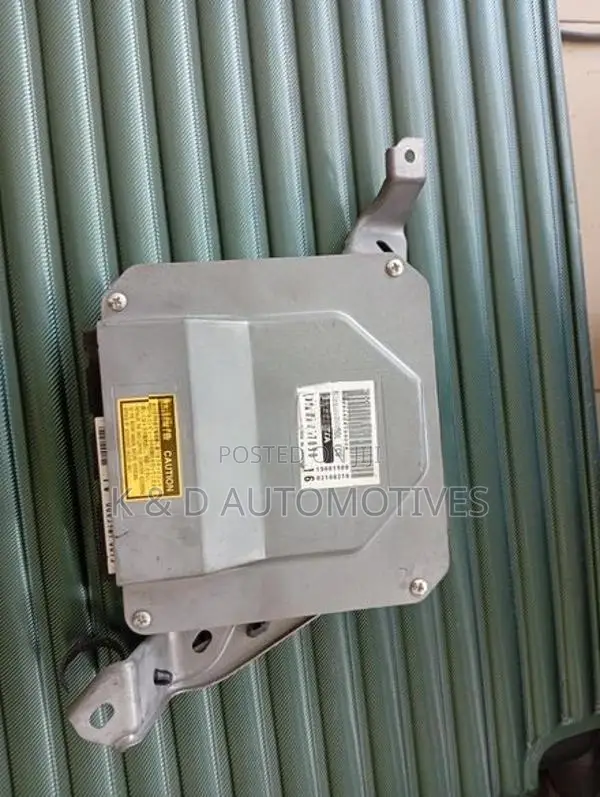 Toyota Prius 20 Skid Control Unit
