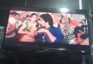 HISENSE LED 32 SMART TV