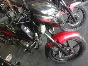 Bajaj Pulsar 150 2015
