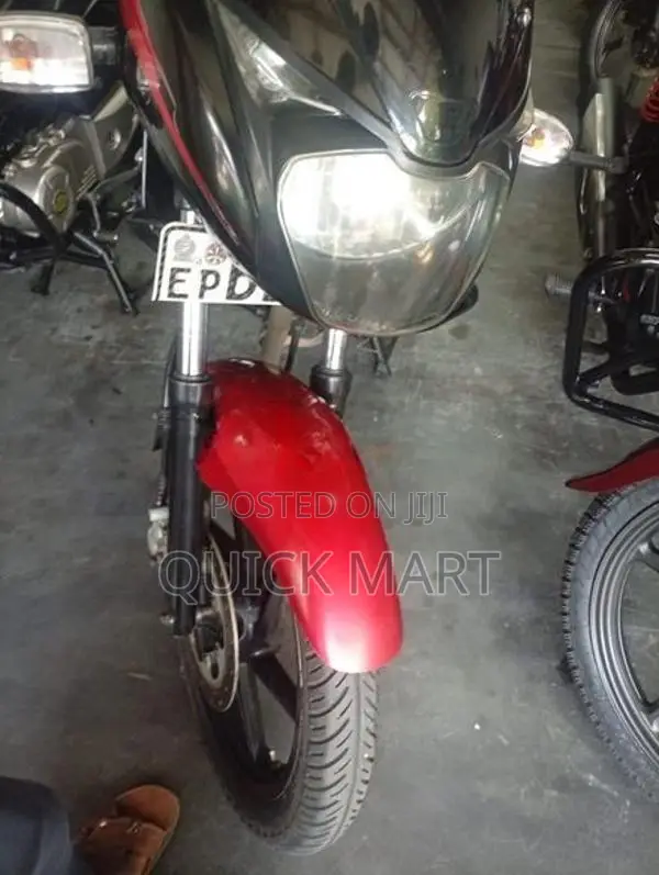 Bajaj Pulsar 150 2015