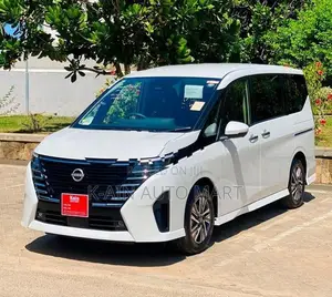 Nissan Serena Highway star 2025