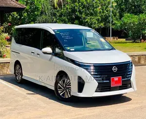 Nissan Serena Highway star 2025