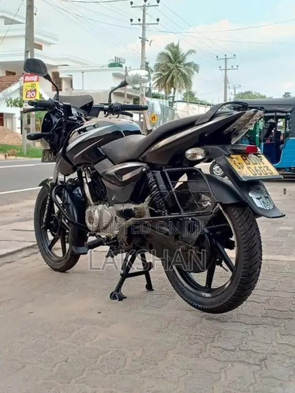 Bajaj Pulsar 150 2017