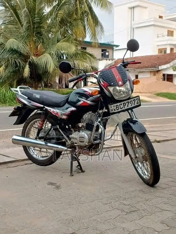 Bajaj CT100 2016