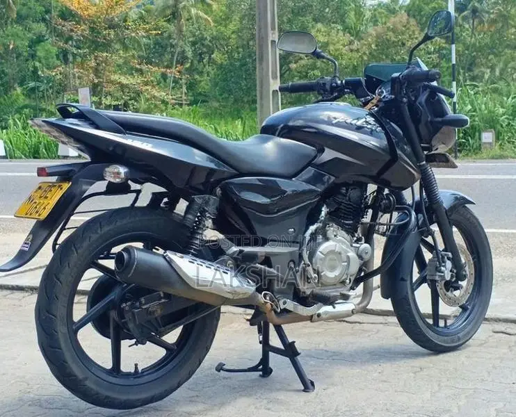 Bajaj Pulsar 150 2017