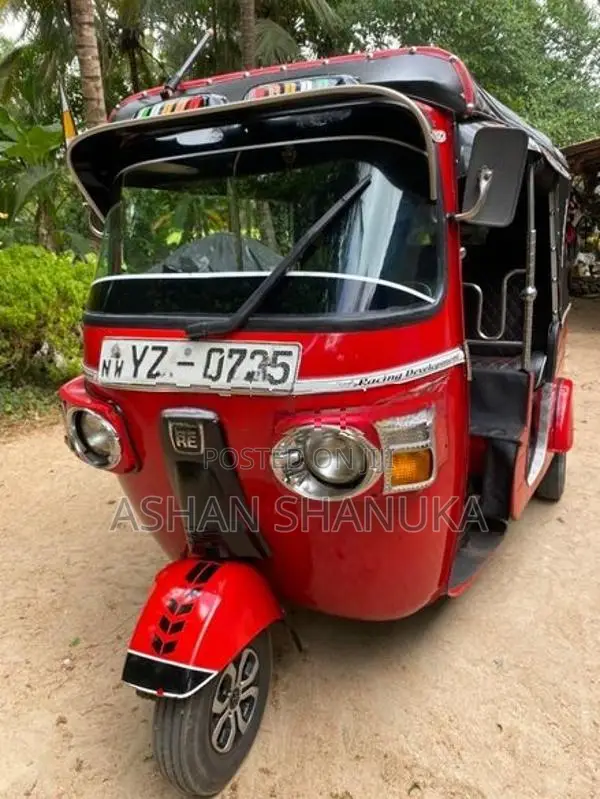 Bajaj RE 2010