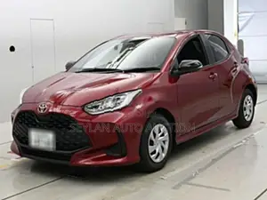Toyota Yaris X Grade 2025