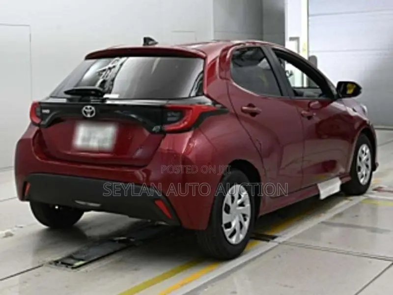 Toyota Yaris X Grade 2025