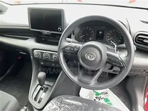 Toyota Yaris X Grade 2025