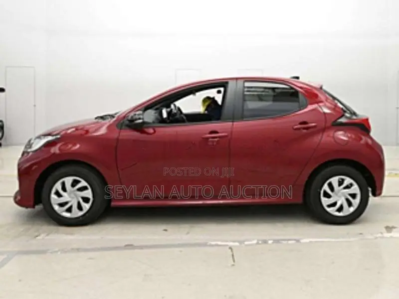 Toyota Yaris X Grade 2025