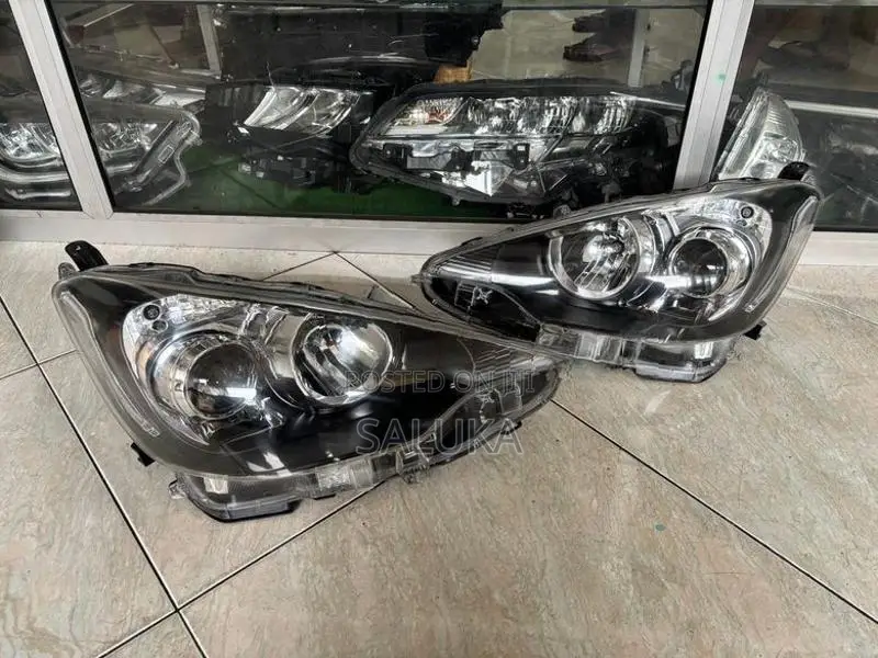 Toyota Aqua Head Light Set (Black Shade)