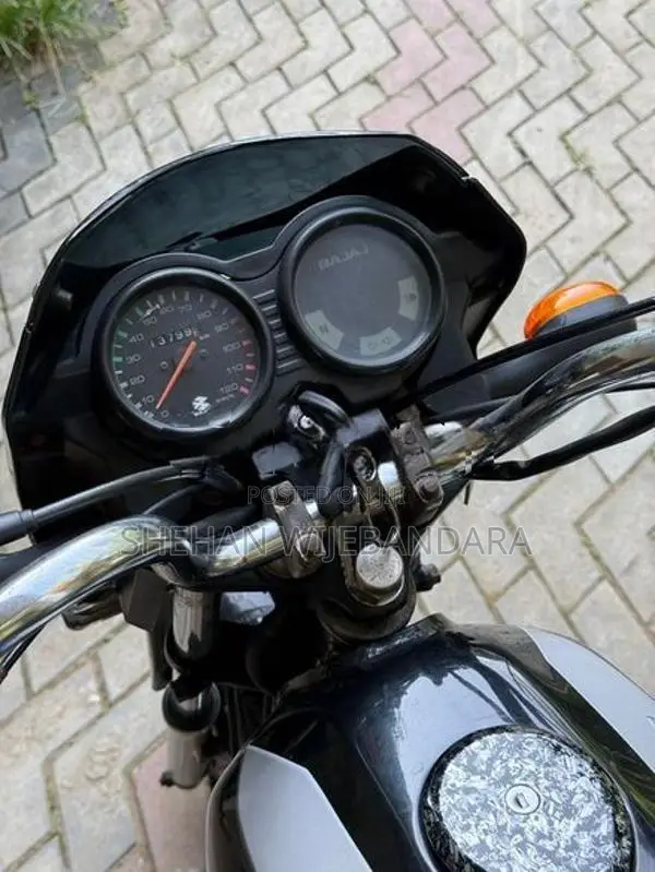 Bajaj CT100 2012