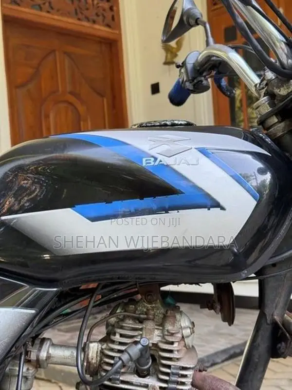 Bajaj CT100 2012